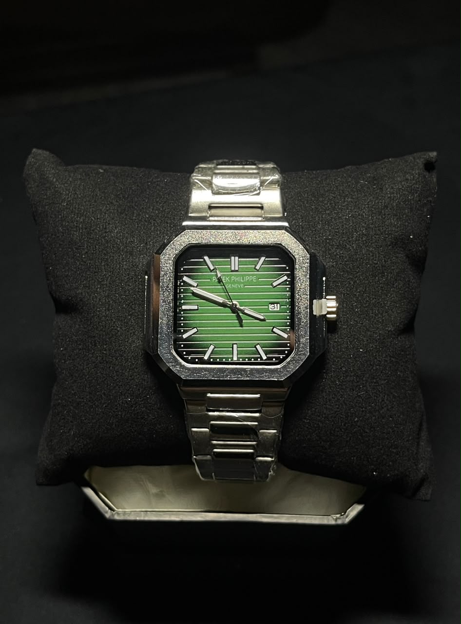 Cubitus-style, green dial